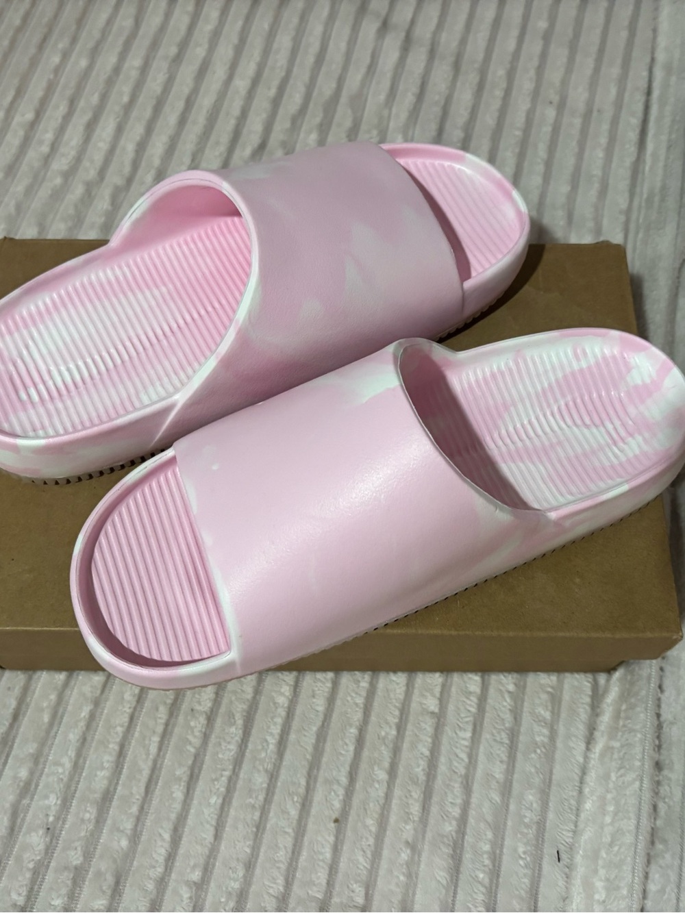 Nike Light Pink Marble Slide Sandals - Picture 3 of 6